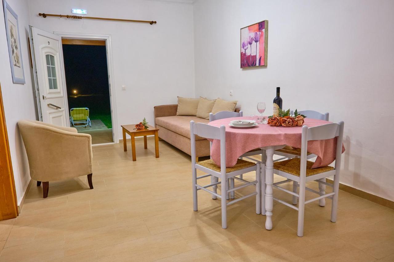 Beachside Acharavi Corfu Appartamento