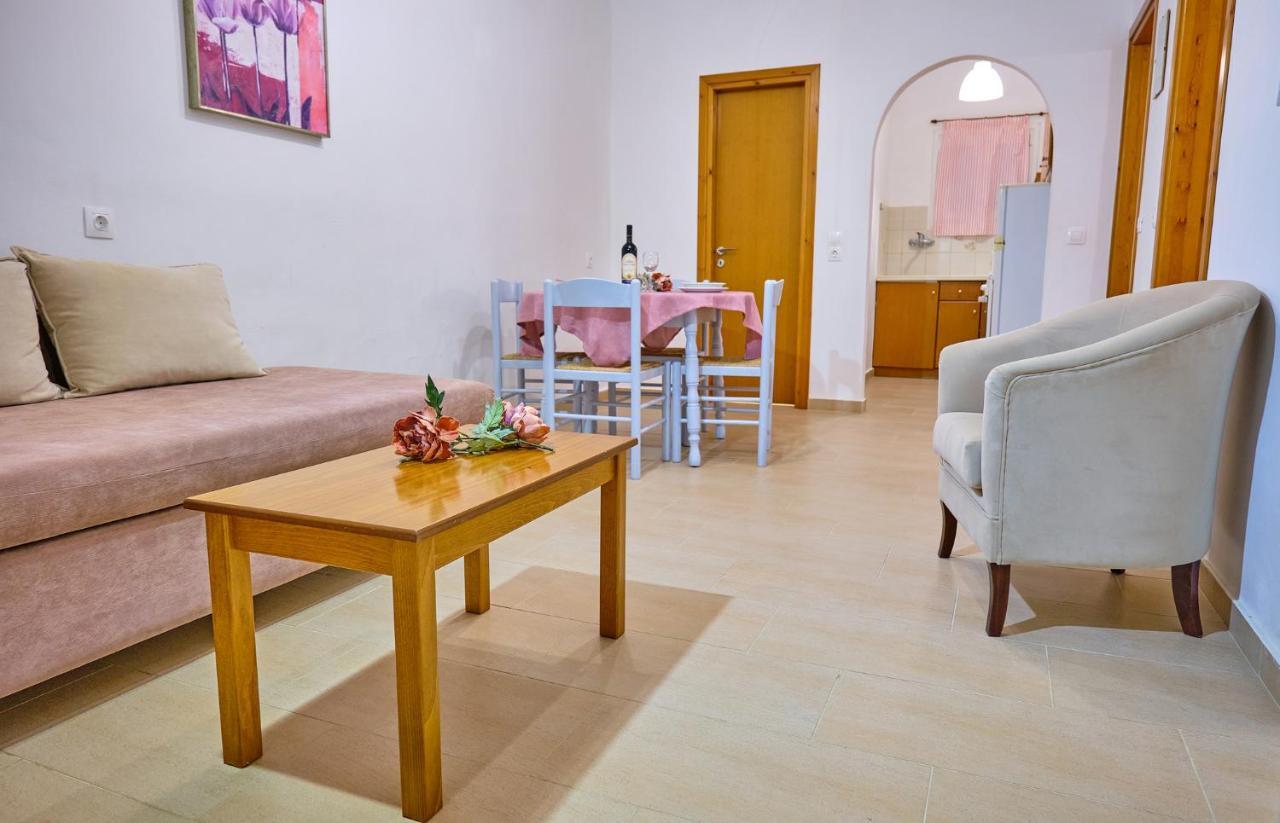 Beachside Acharavi Corfu Appartamento